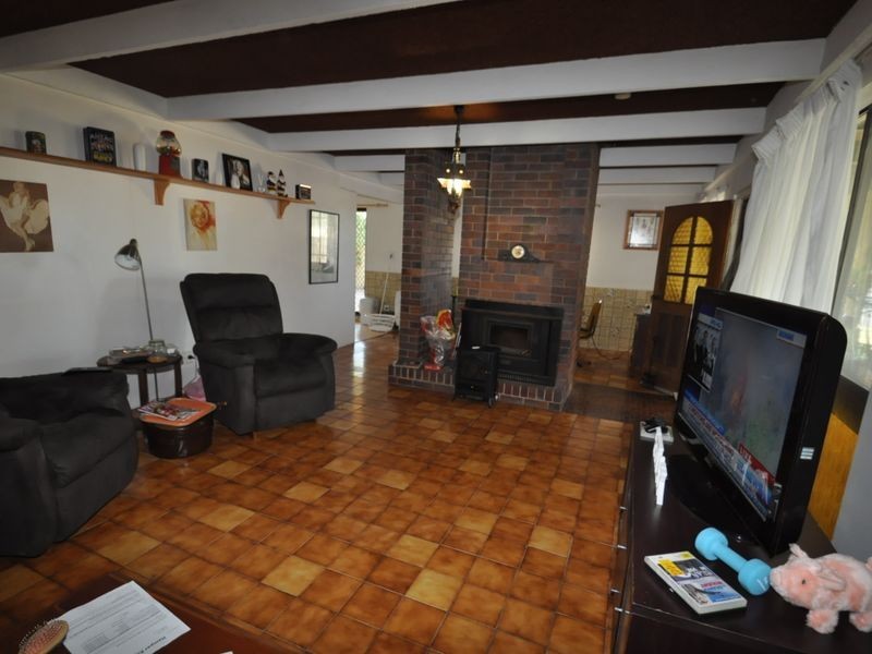 2 Ure Street, Wynnum QLD 4178