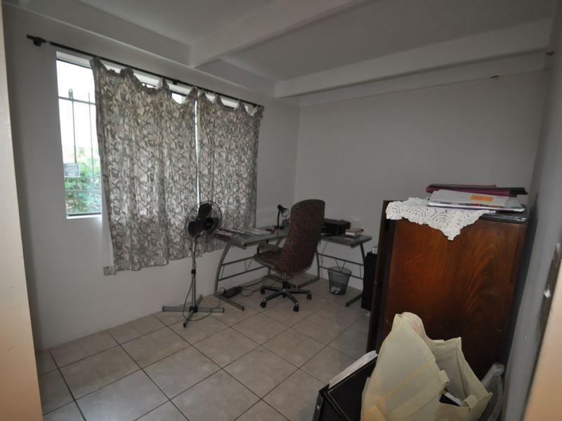 2 Ure Street, Wynnum QLD 4178