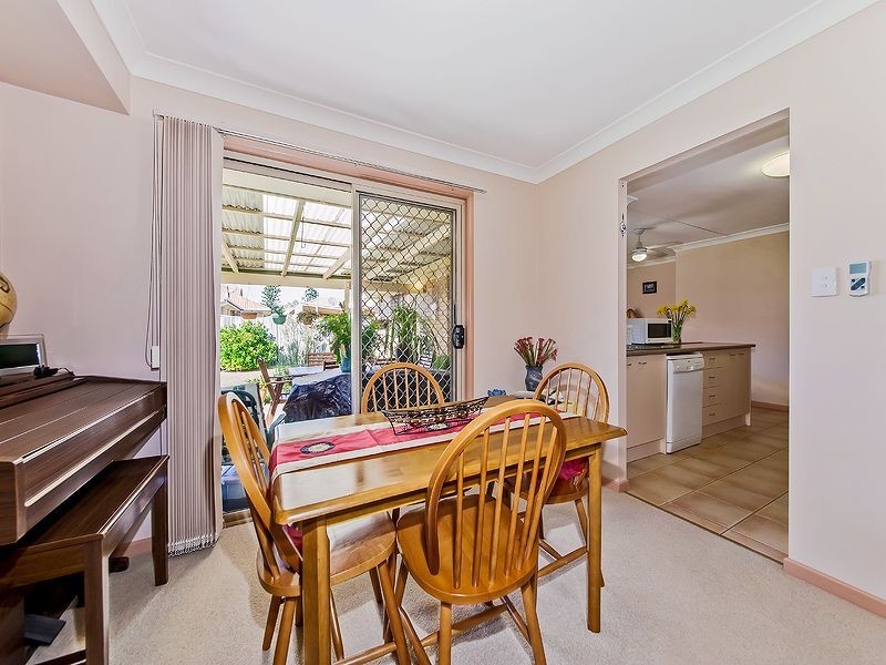 25 Pamela Street, Wynnum West QLD 4178