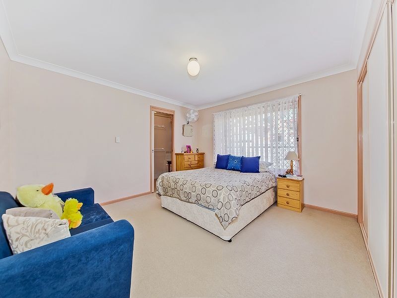 25 Pamela Street, Wynnum West QLD 4178