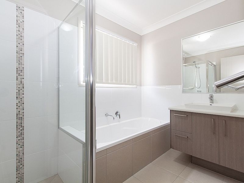 21 Blackwood Rd, Manly West QLD 4179