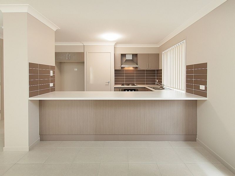 21 Blackwood Rd, Manly West QLD 4179
