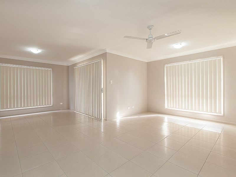 21 Blackwood Rd, Manly West QLD 4179