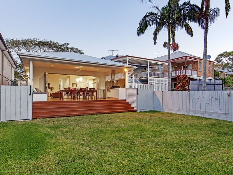 37 Cedar Street, Wynnum QLD 4178