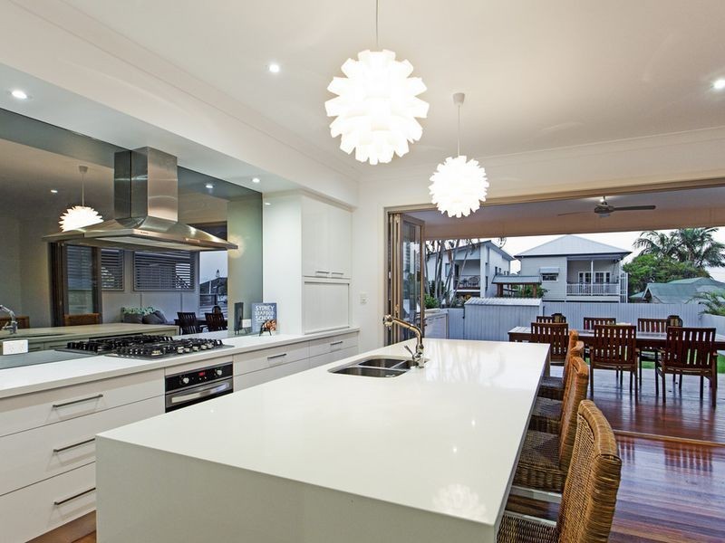 37 Cedar Street, Wynnum QLD 4178