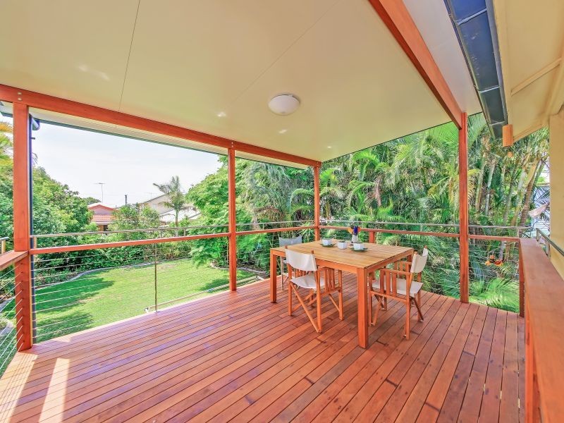25 Walnut Street, Wynnum QLD 4178