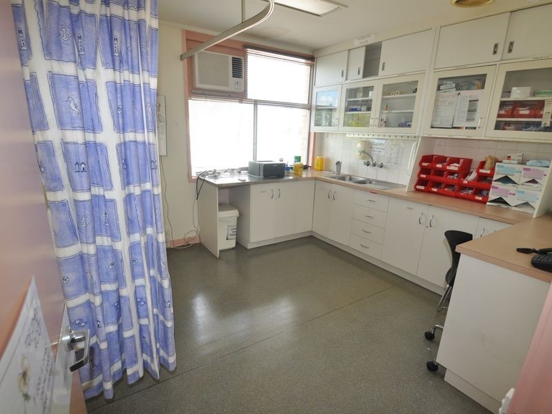 12 Manly Road, Manly QLD 4179