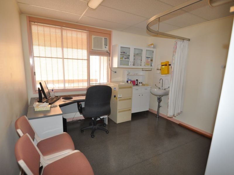 12 Manly Road, Manly QLD 4179