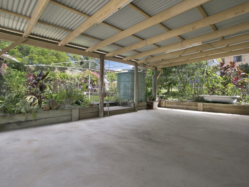 5 New Road, Manly QLD 4179