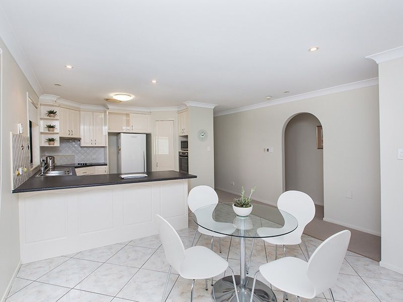 21 Marty St, Wynnum West QLD 4178