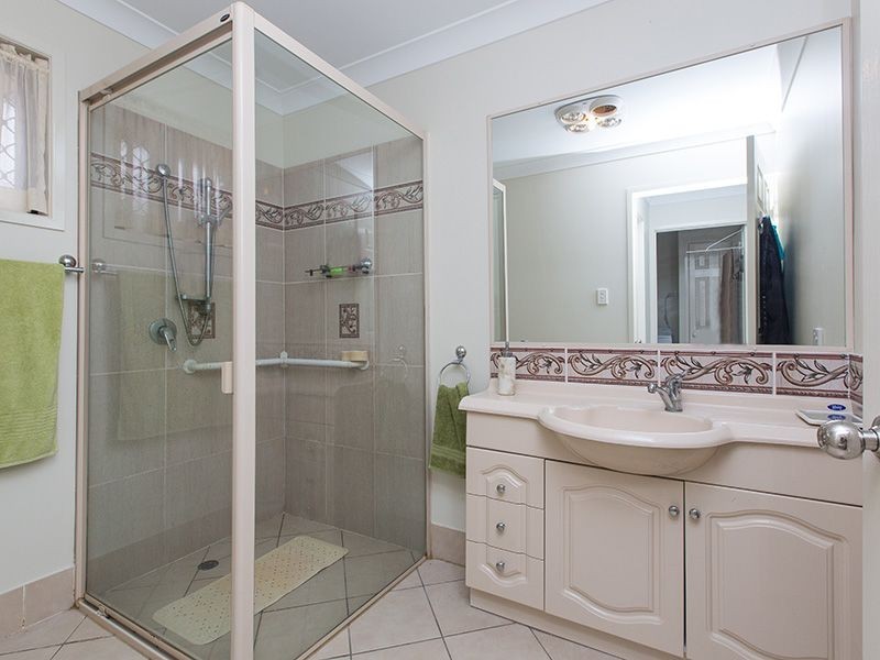 21 Marty St, Wynnum West QLD 4178