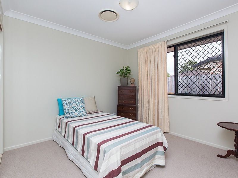 21 Marty St, Wynnum West QLD 4178