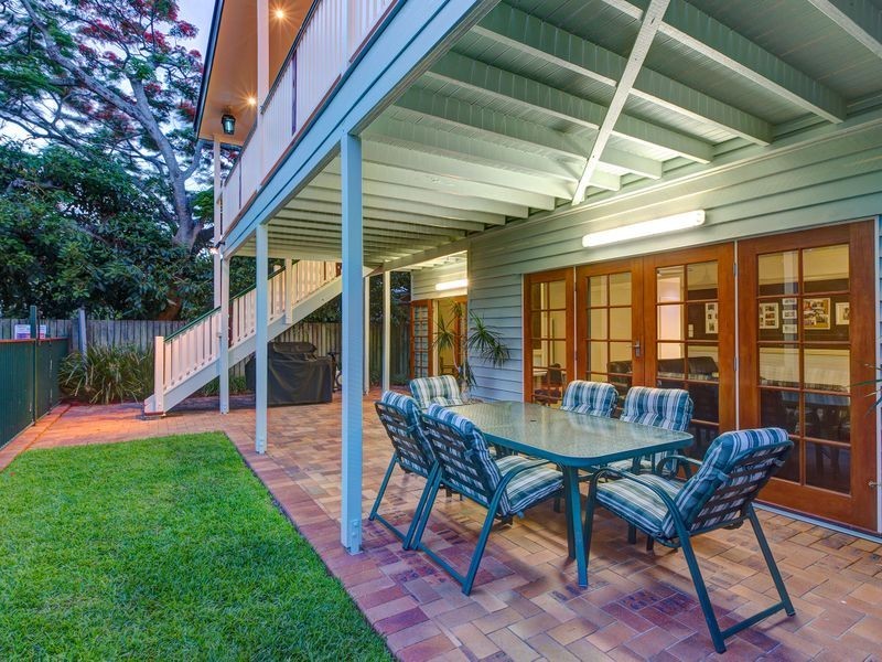21 Carlton Terrace, Wynnum QLD 4178