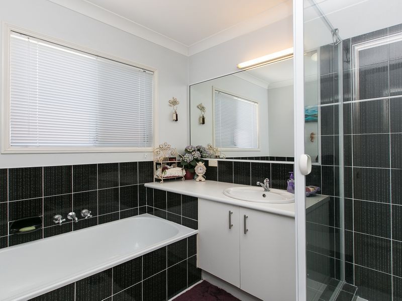 34 Manly Road, Manly QLD 4179