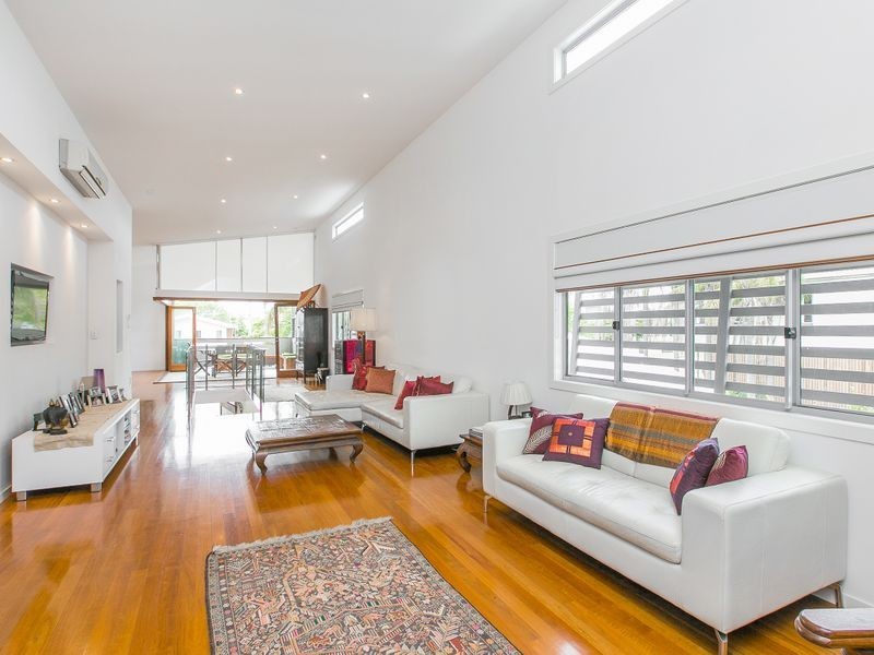 20 Orallo Street, Lota QLD 4179