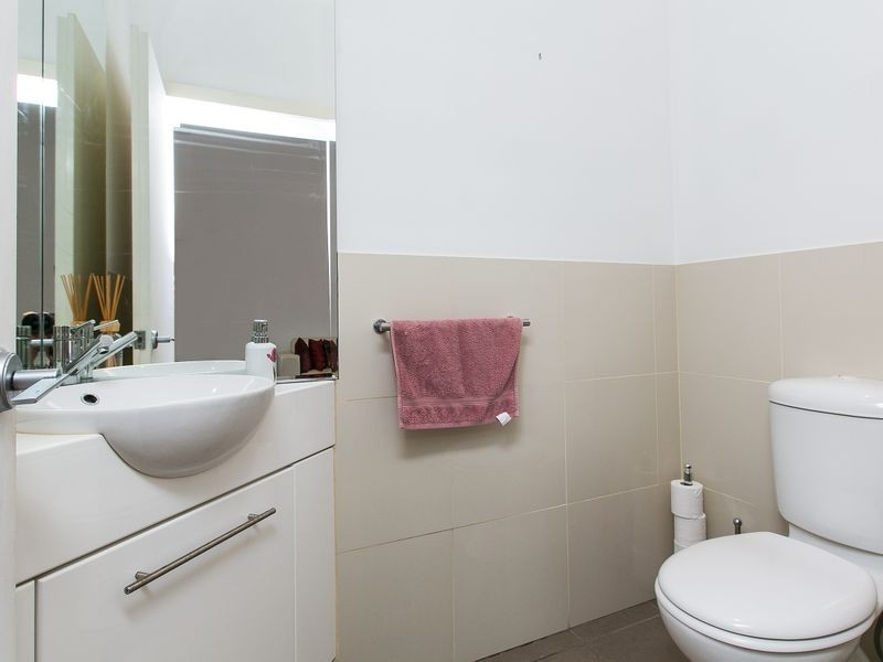 20 Orallo Street, Lota QLD 4179