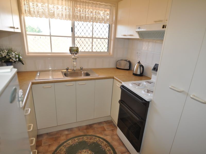 1/55 Emsworth Street, Wynnum QLD 4178