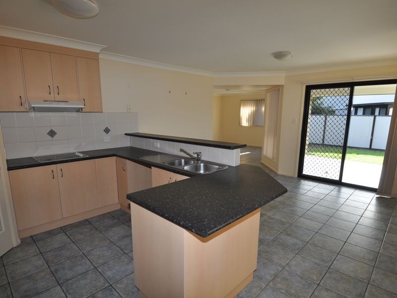 3 Parker Court, Wakerley QLD 4154