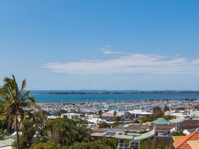 98 Carlton Terrace, Manly QLD 4179