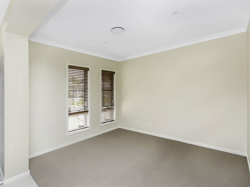 18 Foxwood, Wakerley QLD 4154