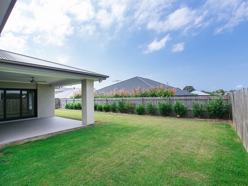 18 Foxwood, Wakerley QLD 4154