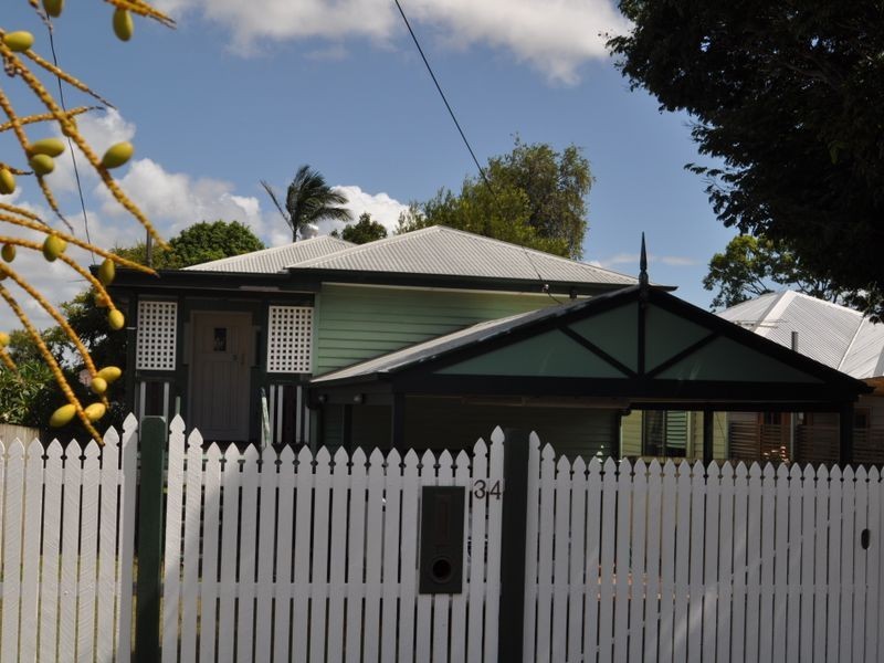 34 Haig Street, Wynnum West QLD 4178