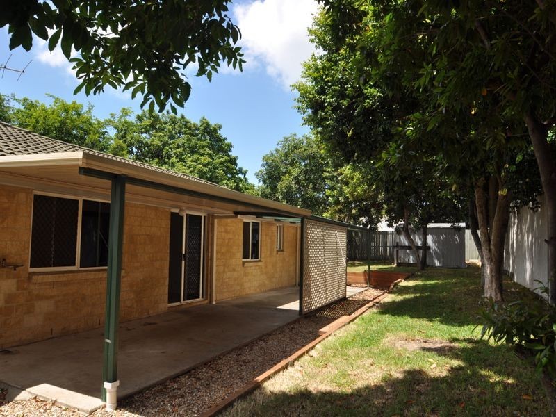 76 Sandycamp Road, Wynnum QLD 4178