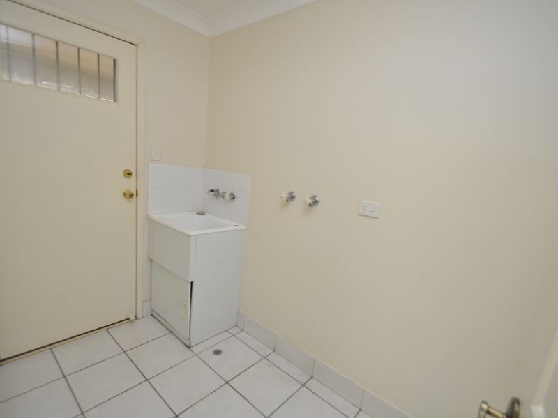 76 Sandycamp Road, Wynnum QLD 4178