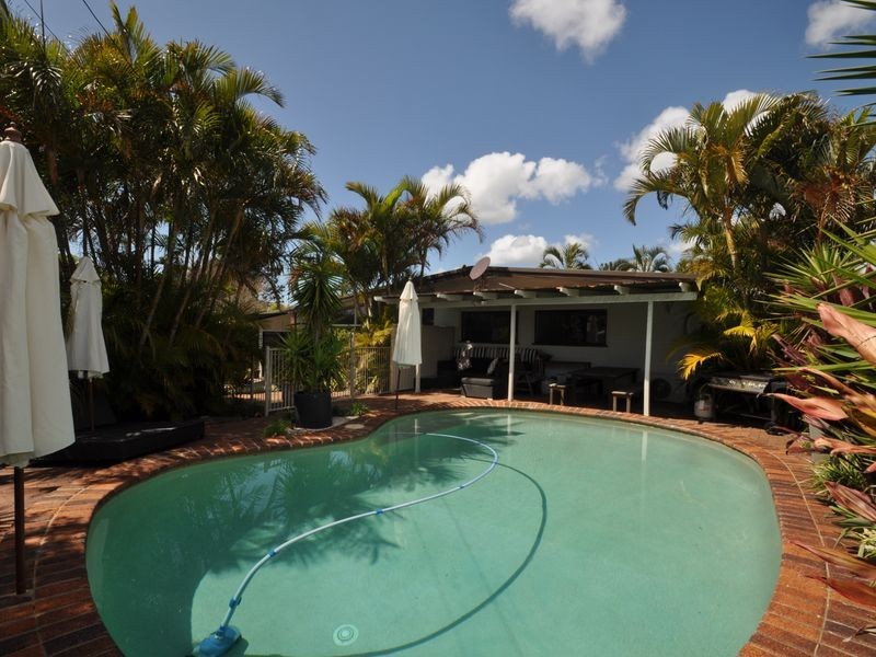 14 Coolcrest Street, Wynnum QLD 4178
