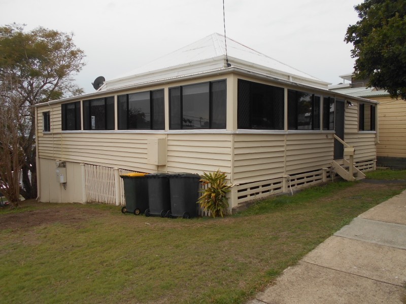 45 Benalla Street, Manly QLD 4179