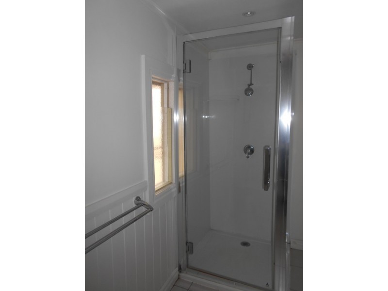 45 Benalla Street, Manly QLD 4179