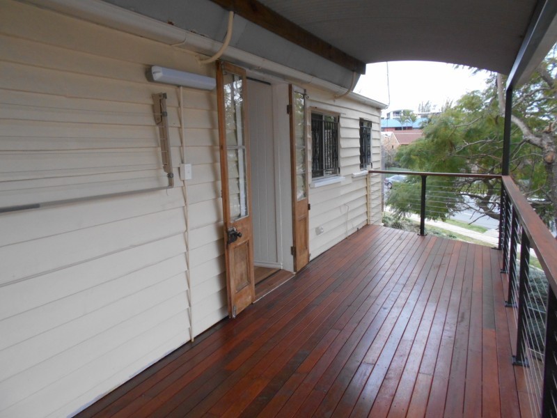 45 Benalla Street, Manly QLD 4179