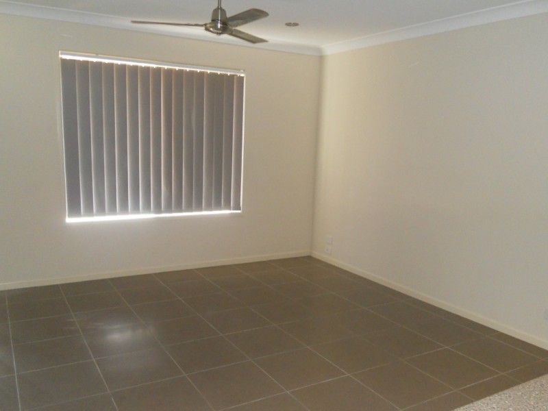 2/3 Claymeade St, Wynnum QLD 4178