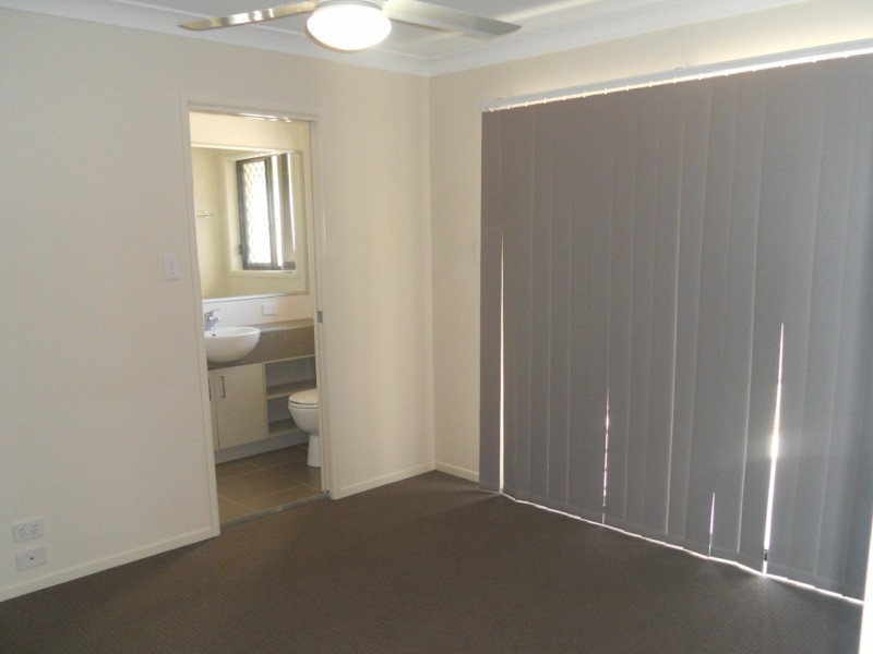 2/3 Claymeade St, Wynnum QLD 4178