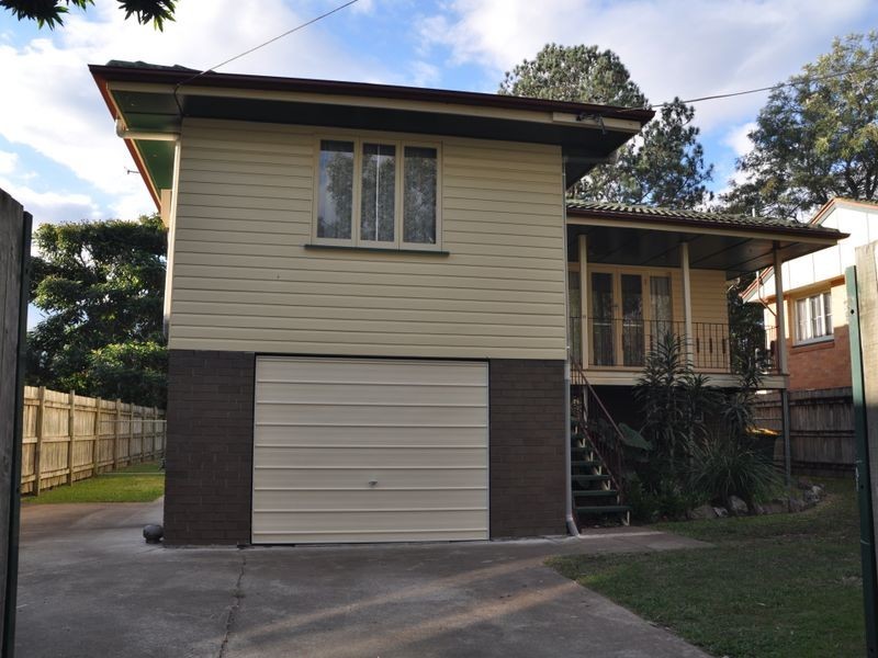 10 Cabanda Street, Wynnum West QLD 4178