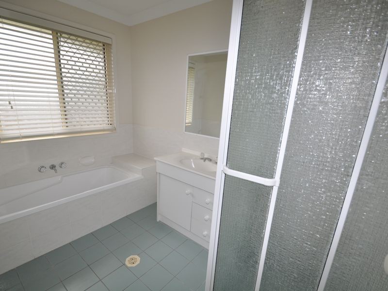 9 Fordel Street, Wynnum West QLD 4178