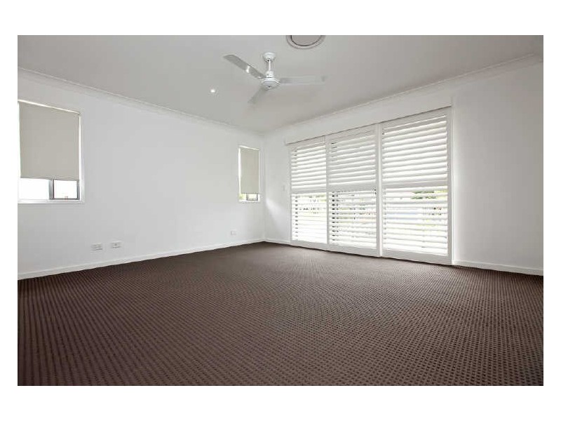 12 Wassell Street, Wynnum QLD 4178