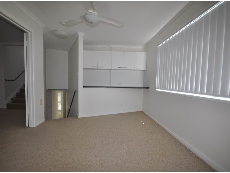 87 Oceana Terrace, Manly QLD 4179