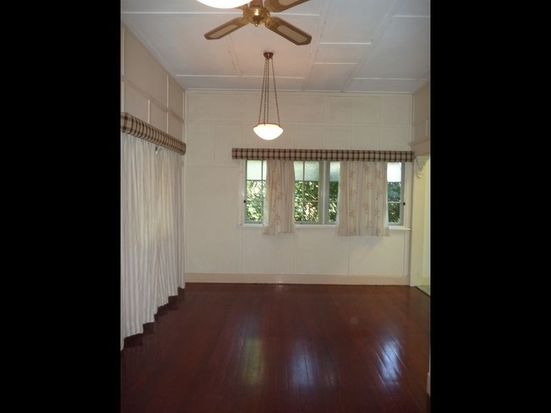 64 Wassell Street, Wynnum North QLD 4178