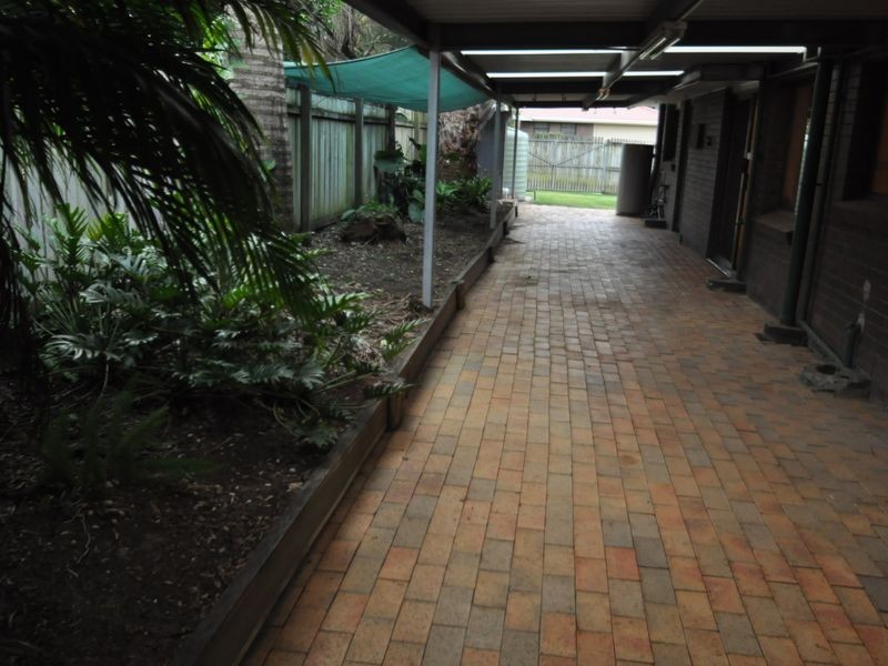 33 Gateway Street, Wynnum West QLD 4178