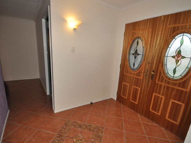 33 Gateway Street, Wynnum West QLD 4178