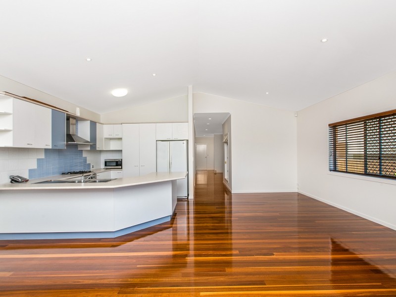 38 Cedar Street, Wynnum QLD 4178