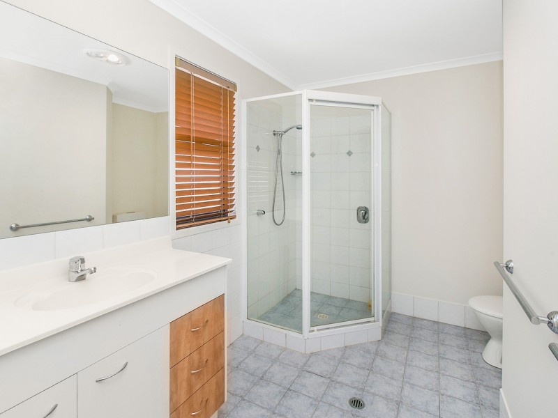 38 Cedar Street, Wynnum QLD 4178