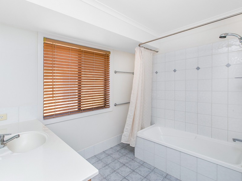 38 Cedar Street, Wynnum QLD 4178