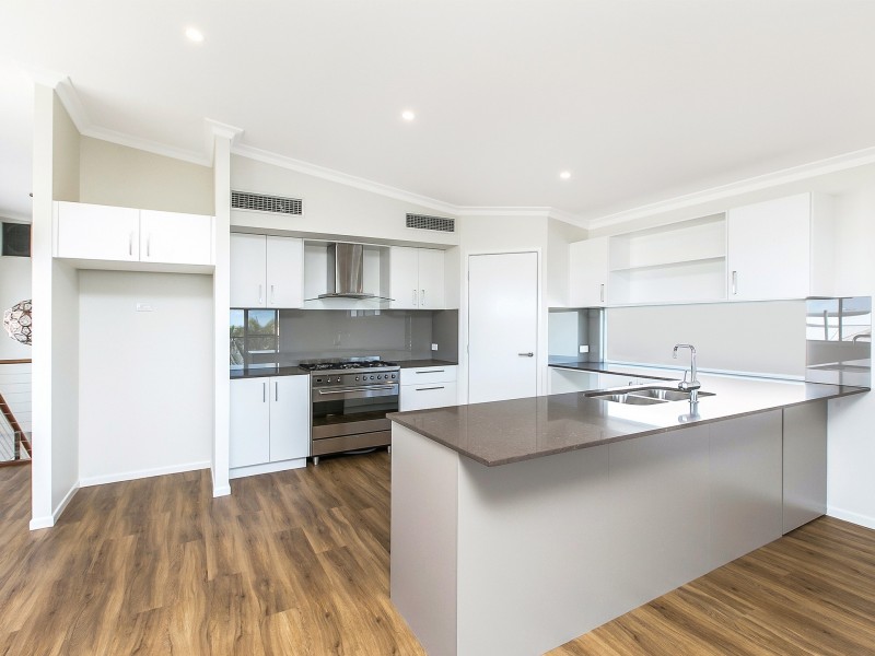 172 Ernest St, Manly QLD 4179