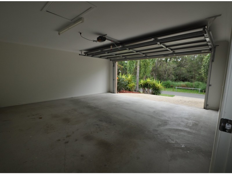 11 Treetop Place, Manly West QLD 4179