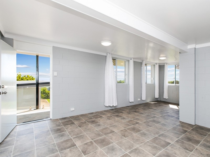 106 Carlton Terrace, Manly QLD 4179
