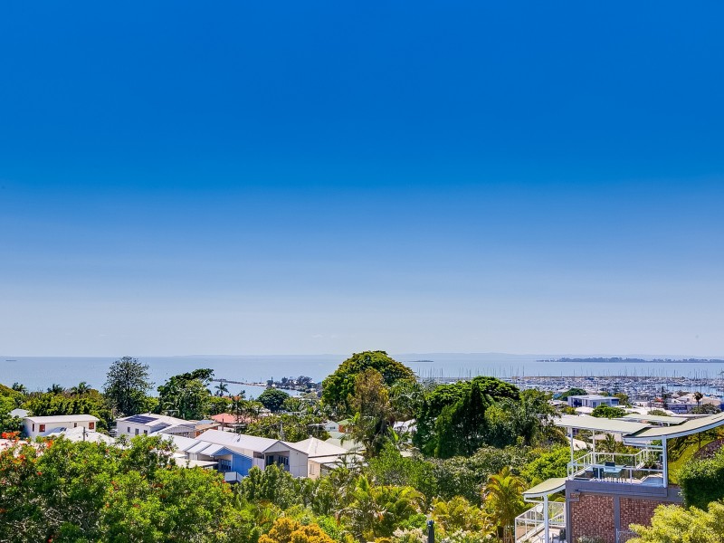 106 Carlton Terrace, Manly QLD 4179