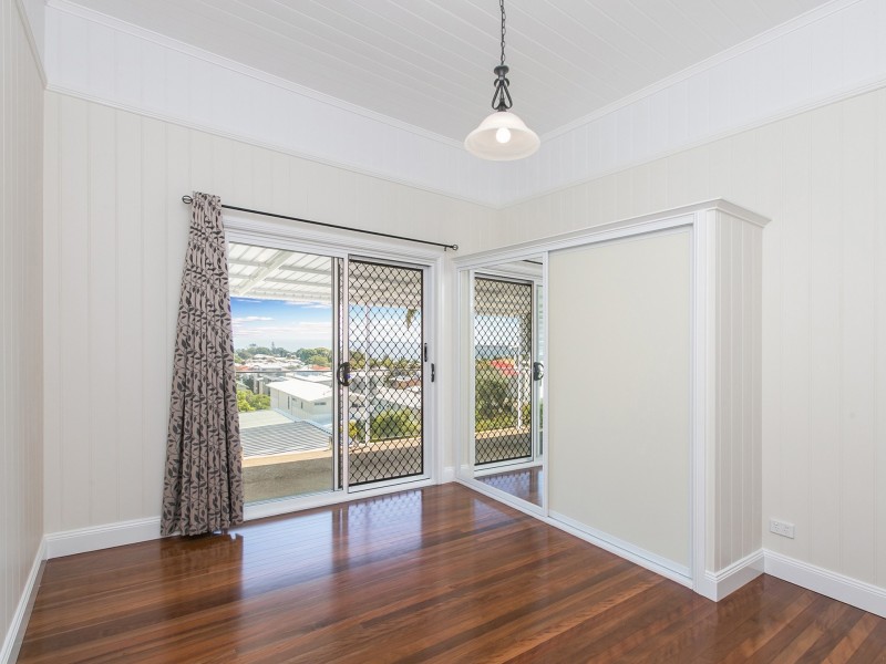 106 Carlton Terrace, Manly QLD 4179
