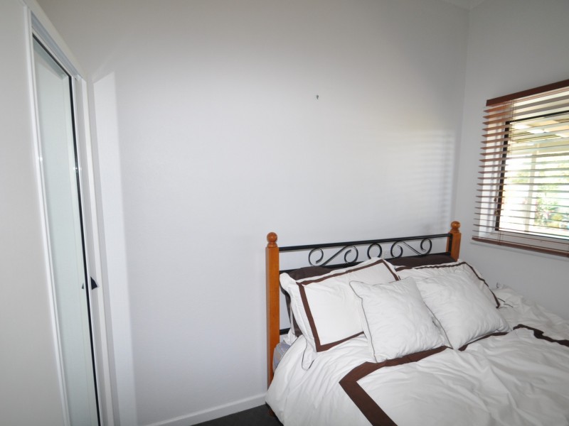 14 Coolcrest Cres, Wynnum QLD 4178